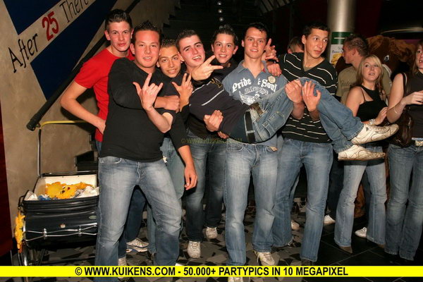 Hei klicken fir d'Bild an voller Gréisst ze gesinn
