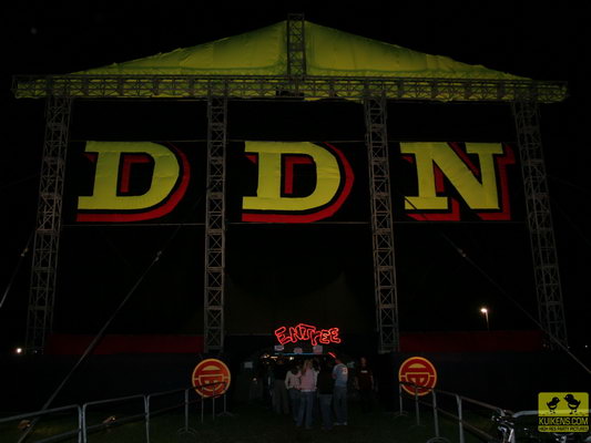 Hei klicken fir d'Bild an voller Gréisst ze gesinn