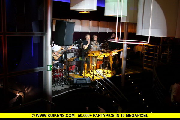 Hei klicken fir d'Bild an voller Gréisst ze gesinn