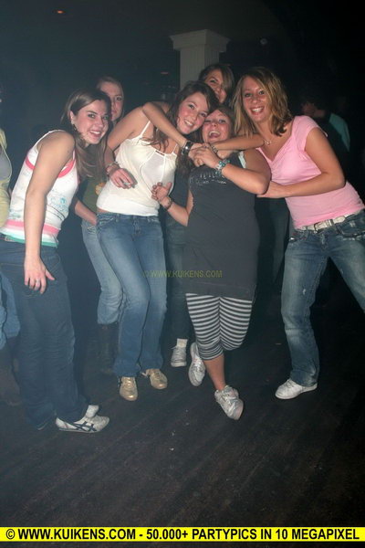 Hei klicken fir d'Bild an voller Gréisst ze gesinn