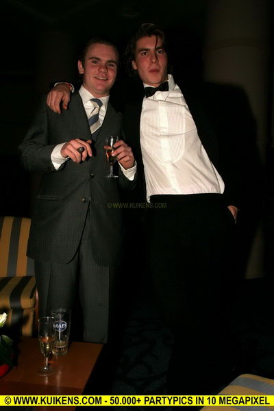 Hei klicken fir d'Bild an voller Gréisst ze gesinn