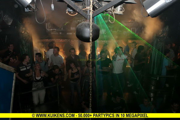 Hei klicken fir d'Bild an voller Gréisst ze gesinn