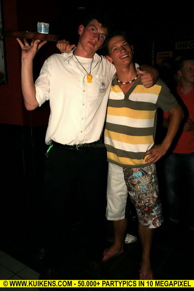 Hei klicken fir d'Bild an voller Gréisst ze gesinn