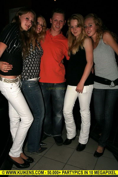 Hei klicken fir d'Bild an voller Gréisst ze gesinn