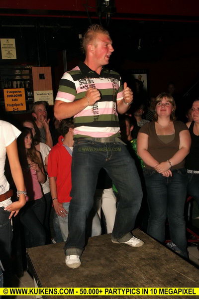 Hei klicken fir d'Bild an voller Gréisst ze gesinn