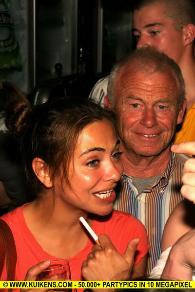 Hei klicken fir d'Bild an voller Gréisst ze gesinn