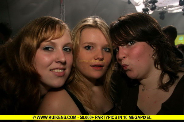 Hei klicken fir d'Bild an voller Gréisst ze gesinn