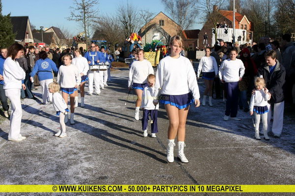 Hei klicken fir d'Bild an voller Gréisst ze gesinn