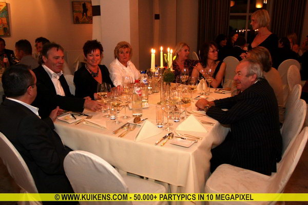 Hei klicken fir d'Bild an voller Gréisst ze gesinn