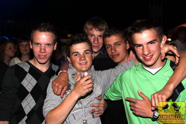Hei klicken fir d'Bild an voller Gréisst ze gesinn