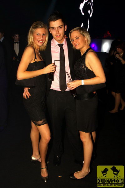 Hei klicken fir d'Bild an voller Gréisst ze gesinn