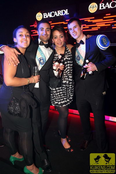 Hei klicken fir d'Bild an voller Gréisst ze gesinn