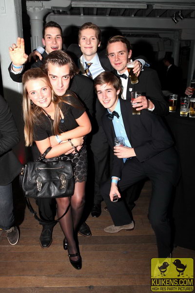 Hei klicken fir d'Bild an voller Gréisst ze gesinn