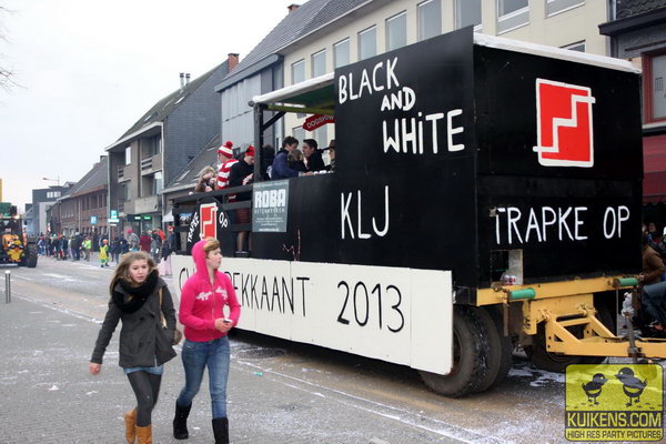 Hei klicken fir d'Bild an voller Gréisst ze gesinn